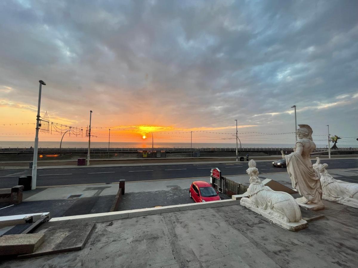 The Roman Hotel Blackpool Esterno foto